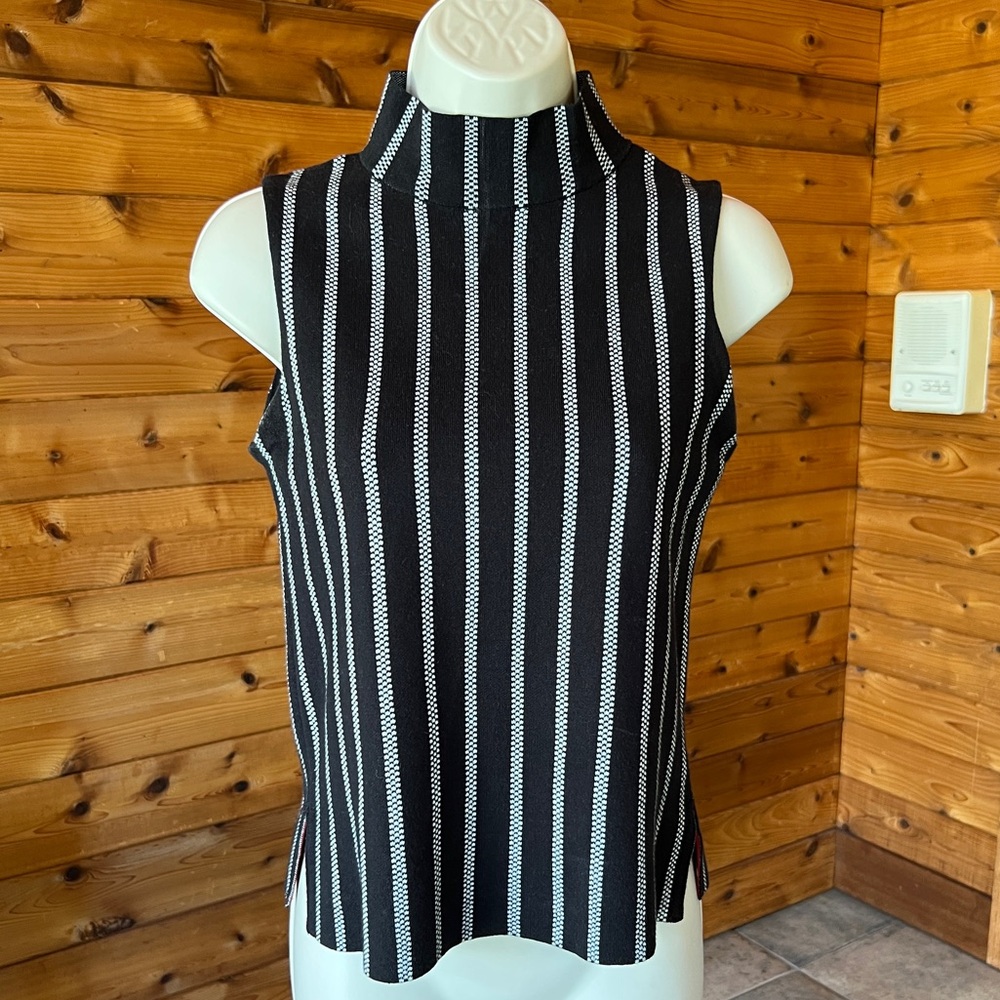 Moth by Anthropologie Black Mock Neck Sweater Shell XS